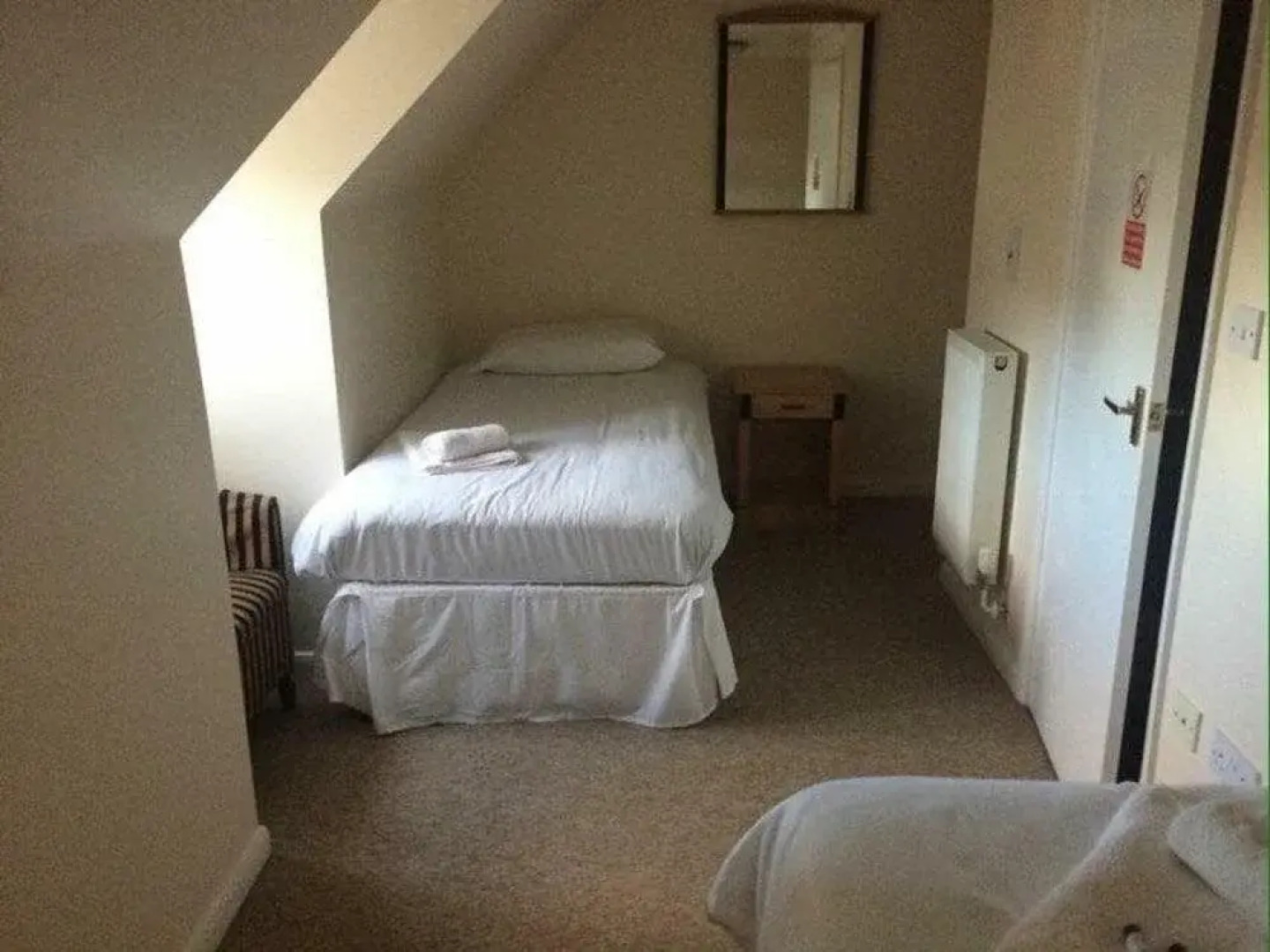 The Greenwich Rooms - Burger & Bird Bar & Restaurant