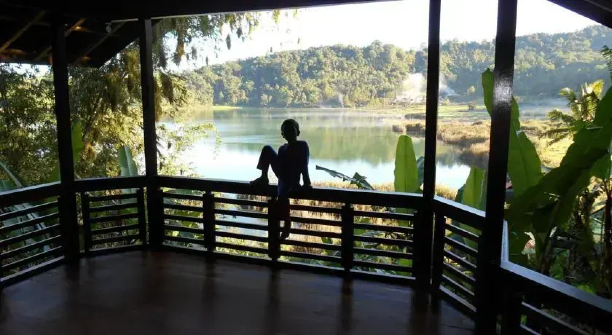 Greenlake Retreat Bungalows Linow
