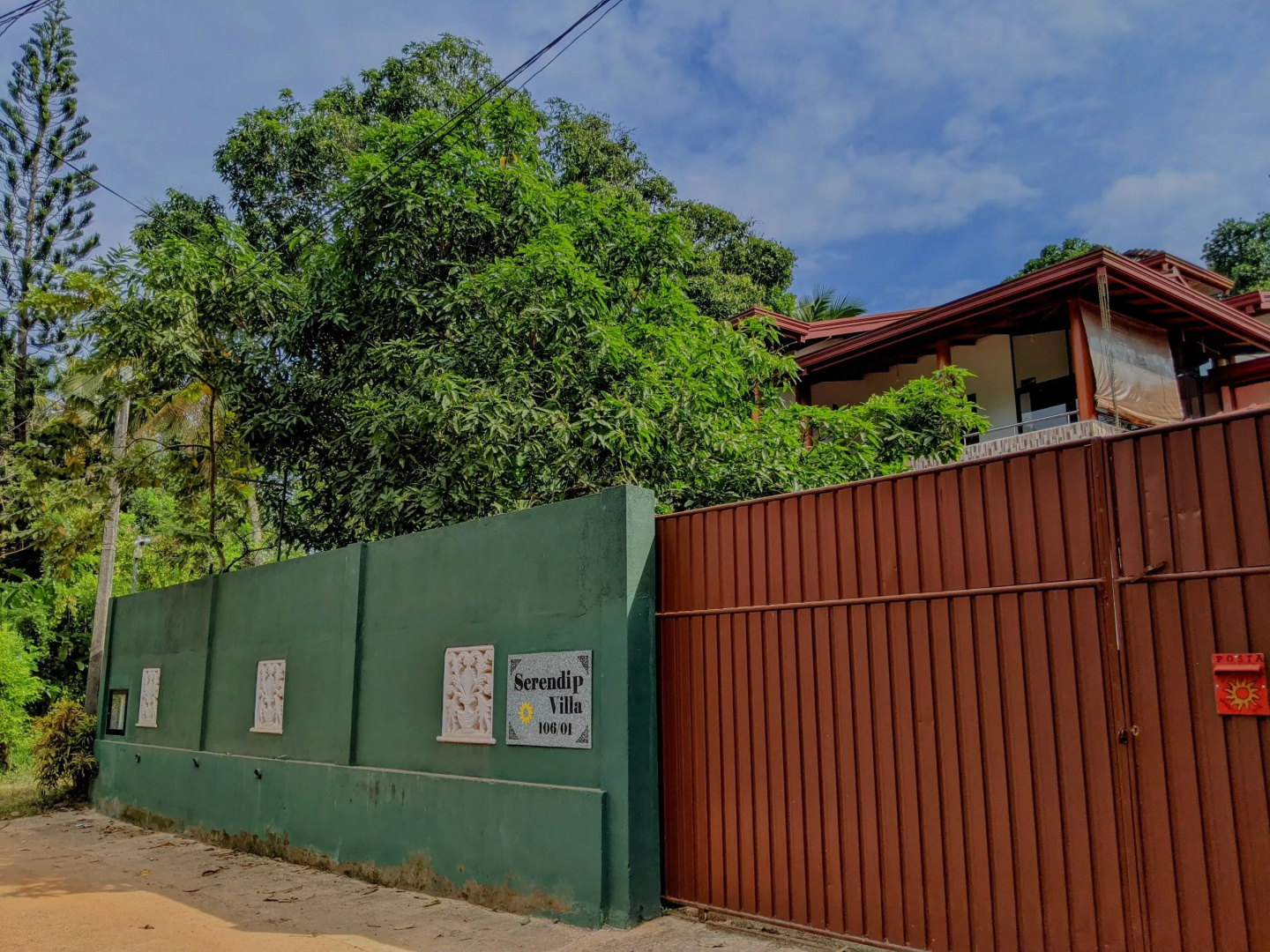 Serendip Villa Holiday Home