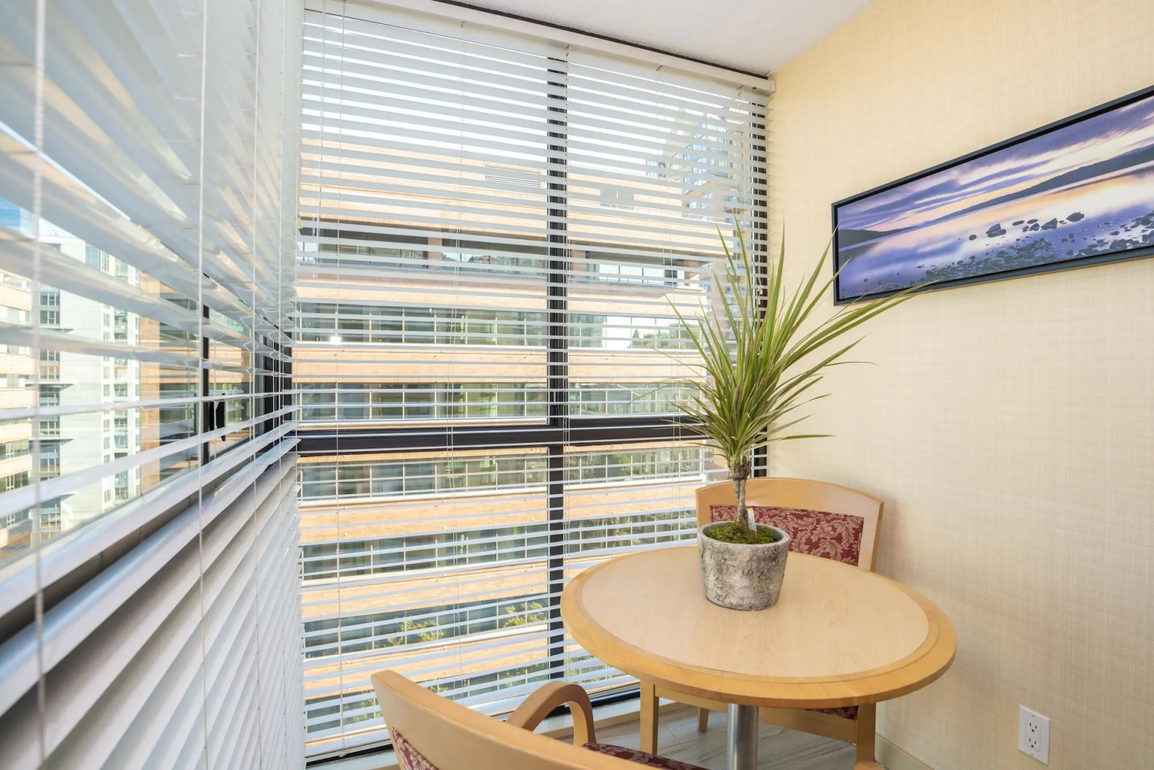 Landis Hotel & Suites