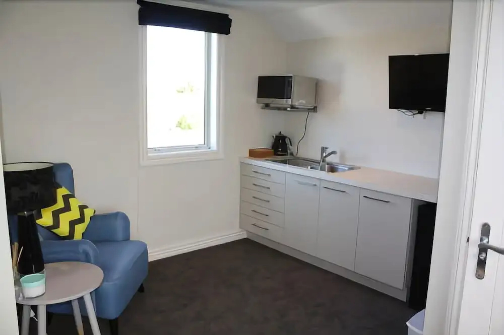 Country Lane Gardens