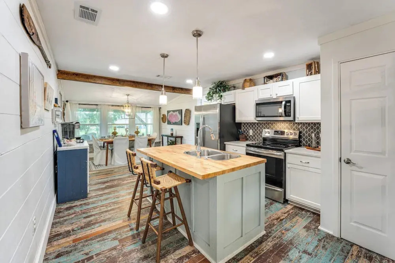 Walk to Boat Ramp: Newly Remodeled Seadrift Home!