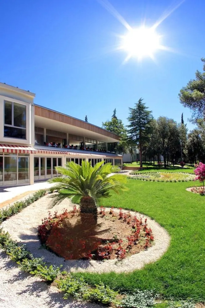 Crvena Luka Apartments and Villas