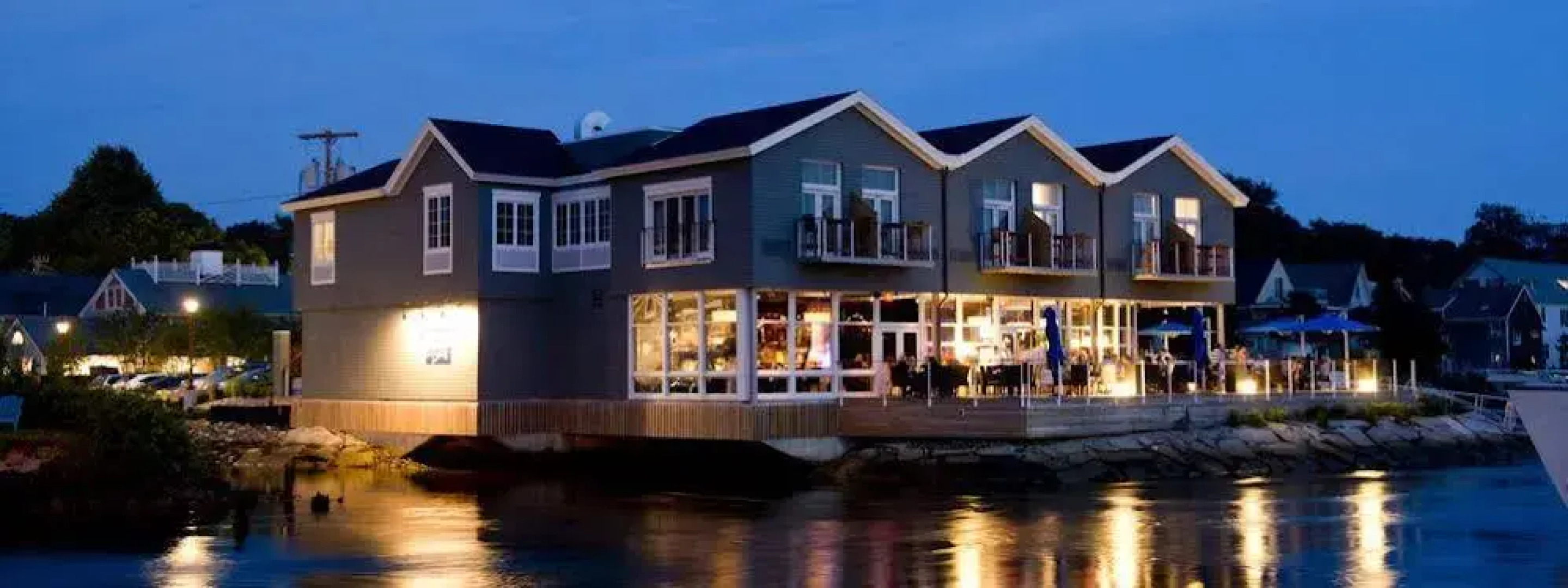 The Boathouse Waterfront Hotel & Marina