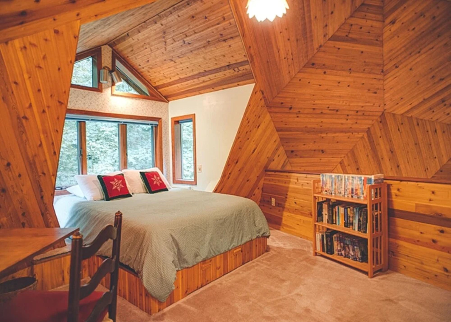 Cedar Creek Hideaway