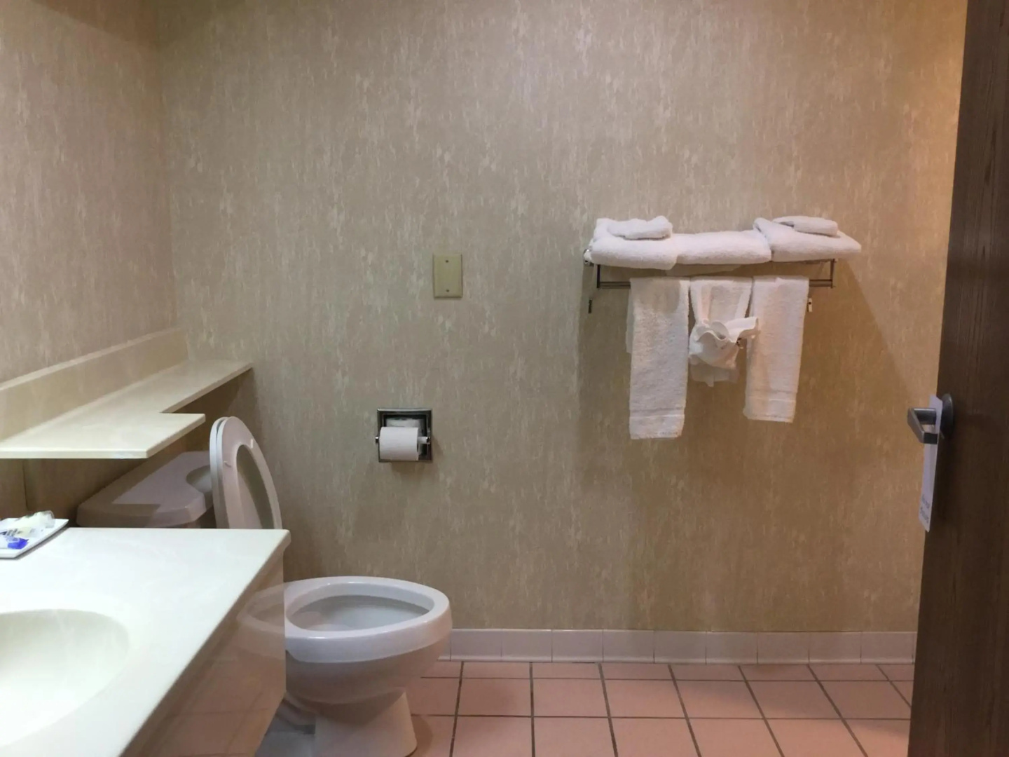 Americas Best Value Inn & Suites St. Louis, St. Charles Inn