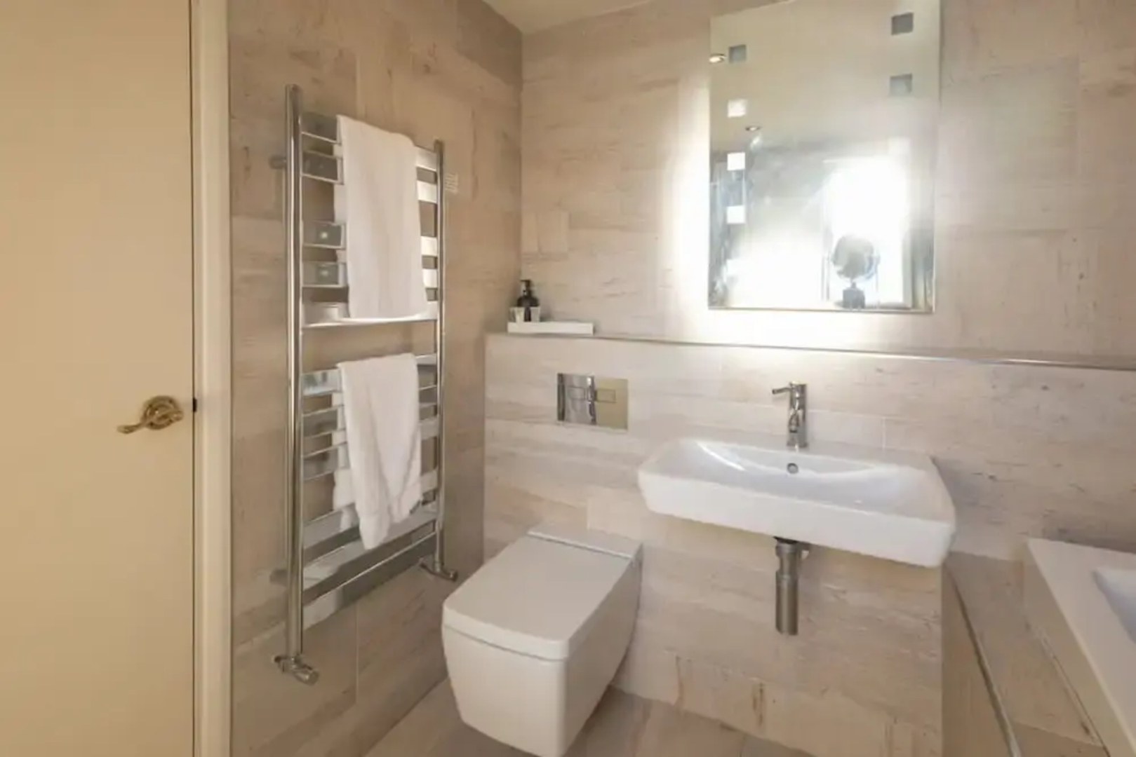 Host Stay The Coach House