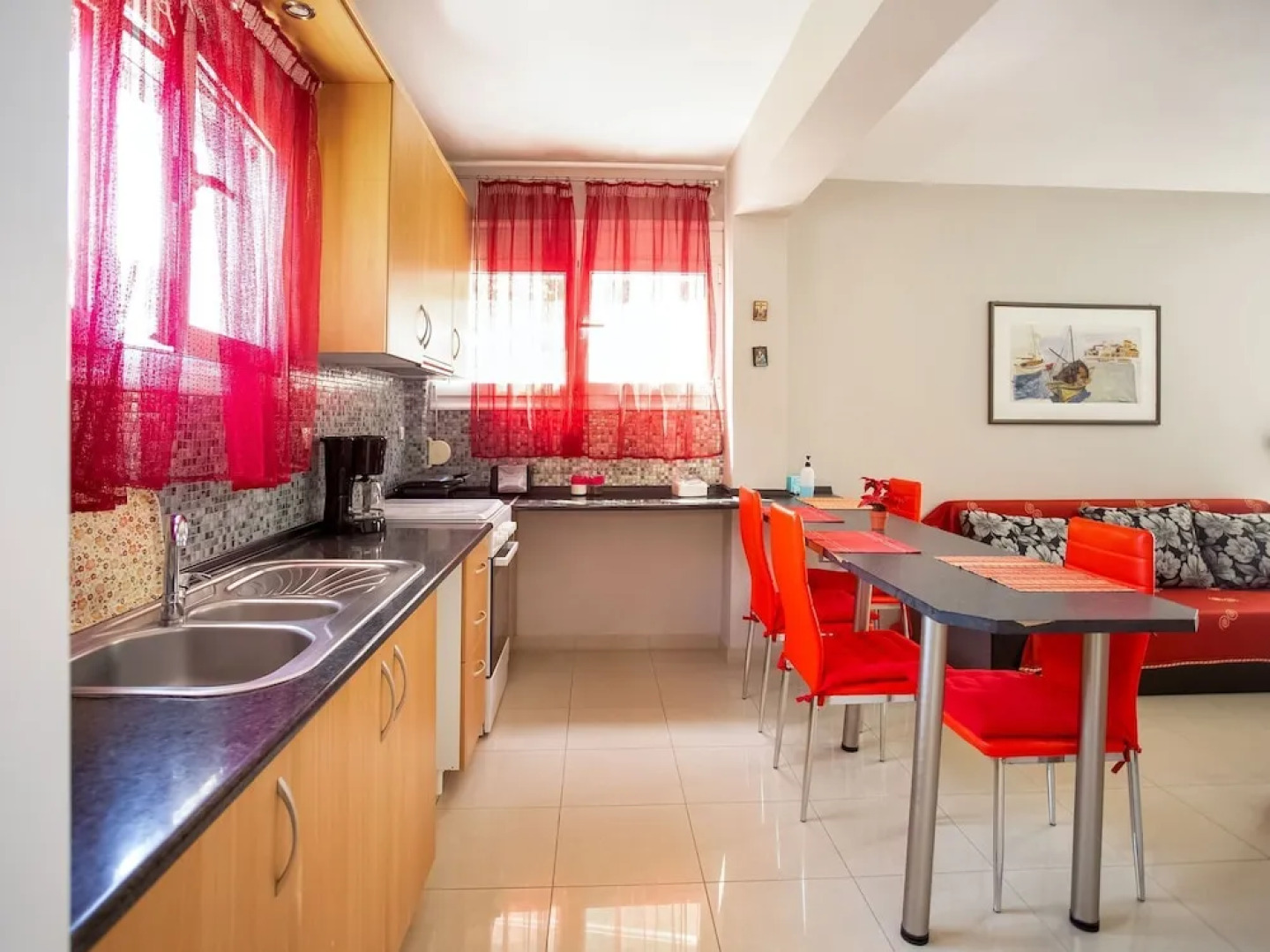 Pleasant Apartment in N. Irakleitsa With Garden