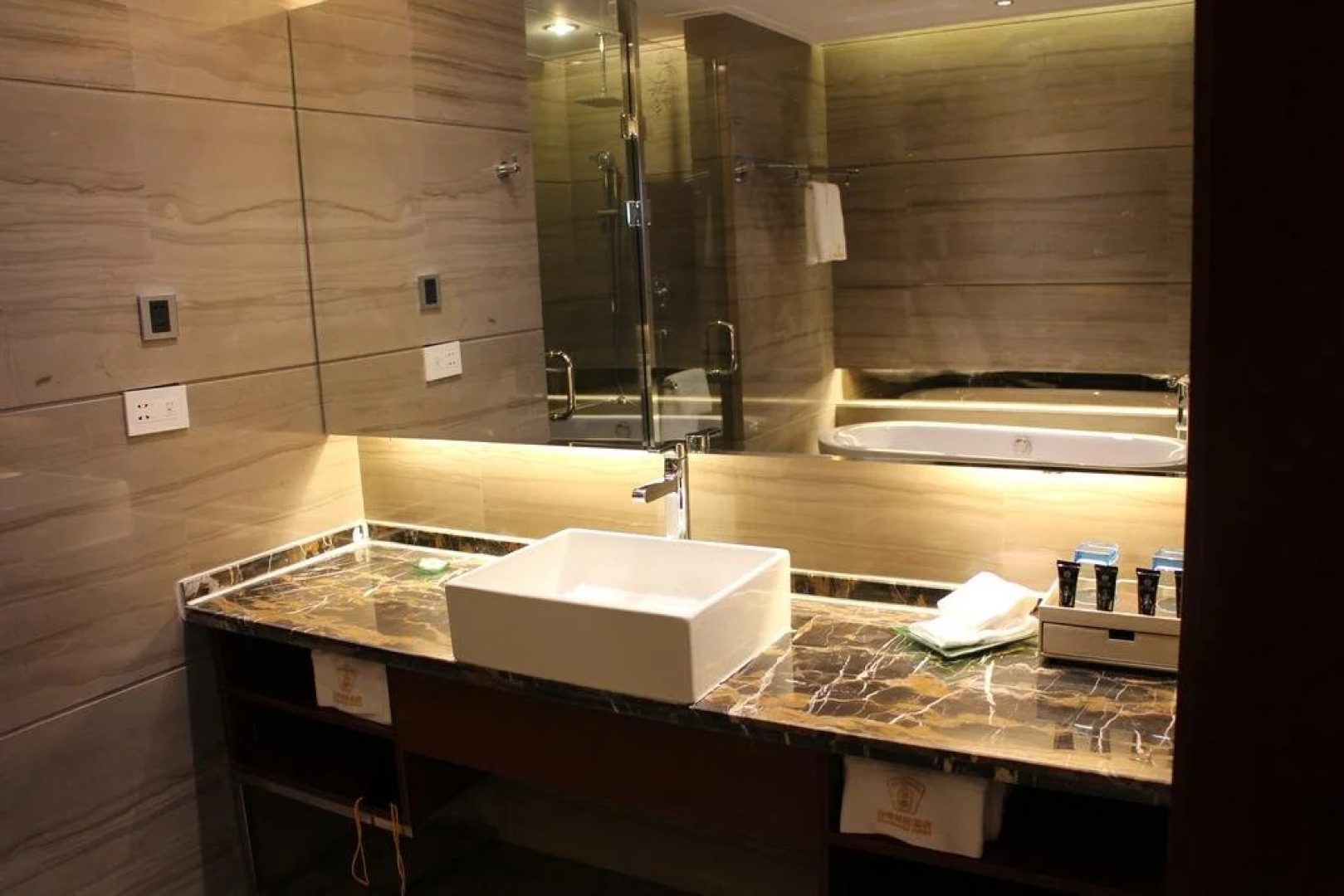 Jitai Boutique Hotel Tianjin Jinkun