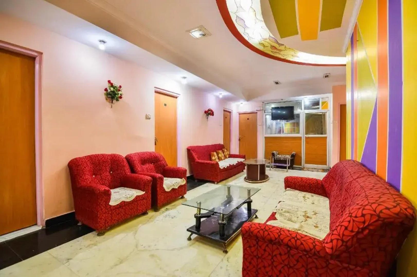 Hotel Midtown by OYO Rooms