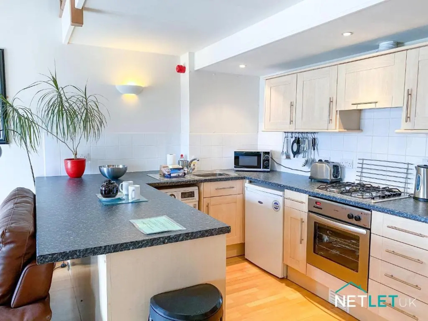 Vanguard House, Milford Marina