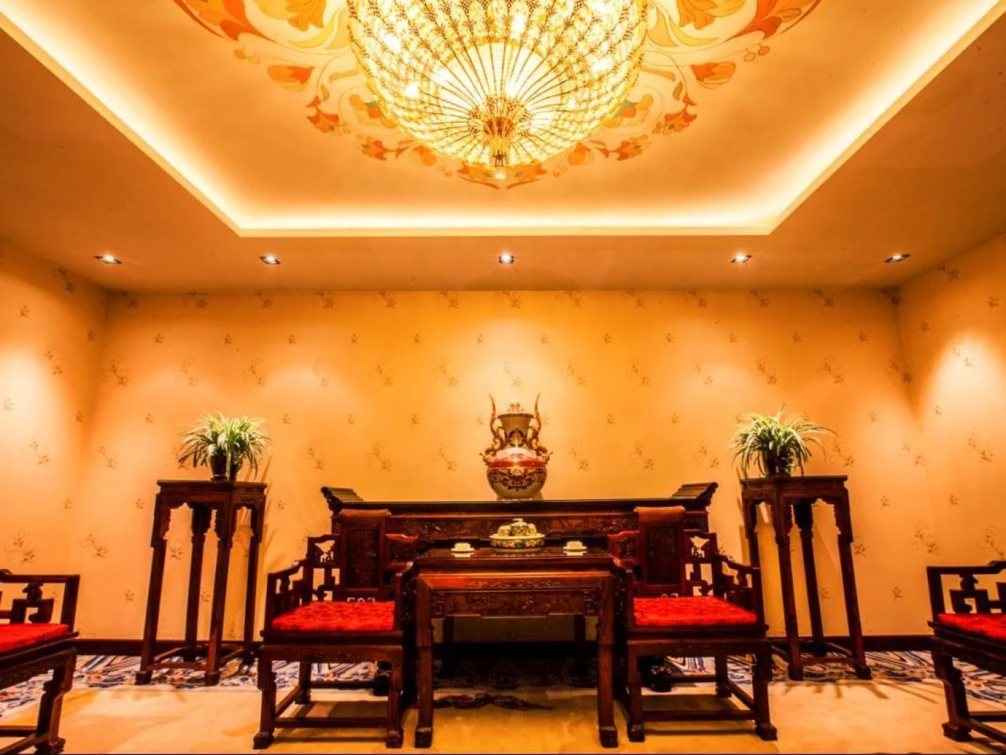 Imperial Palace Hotel