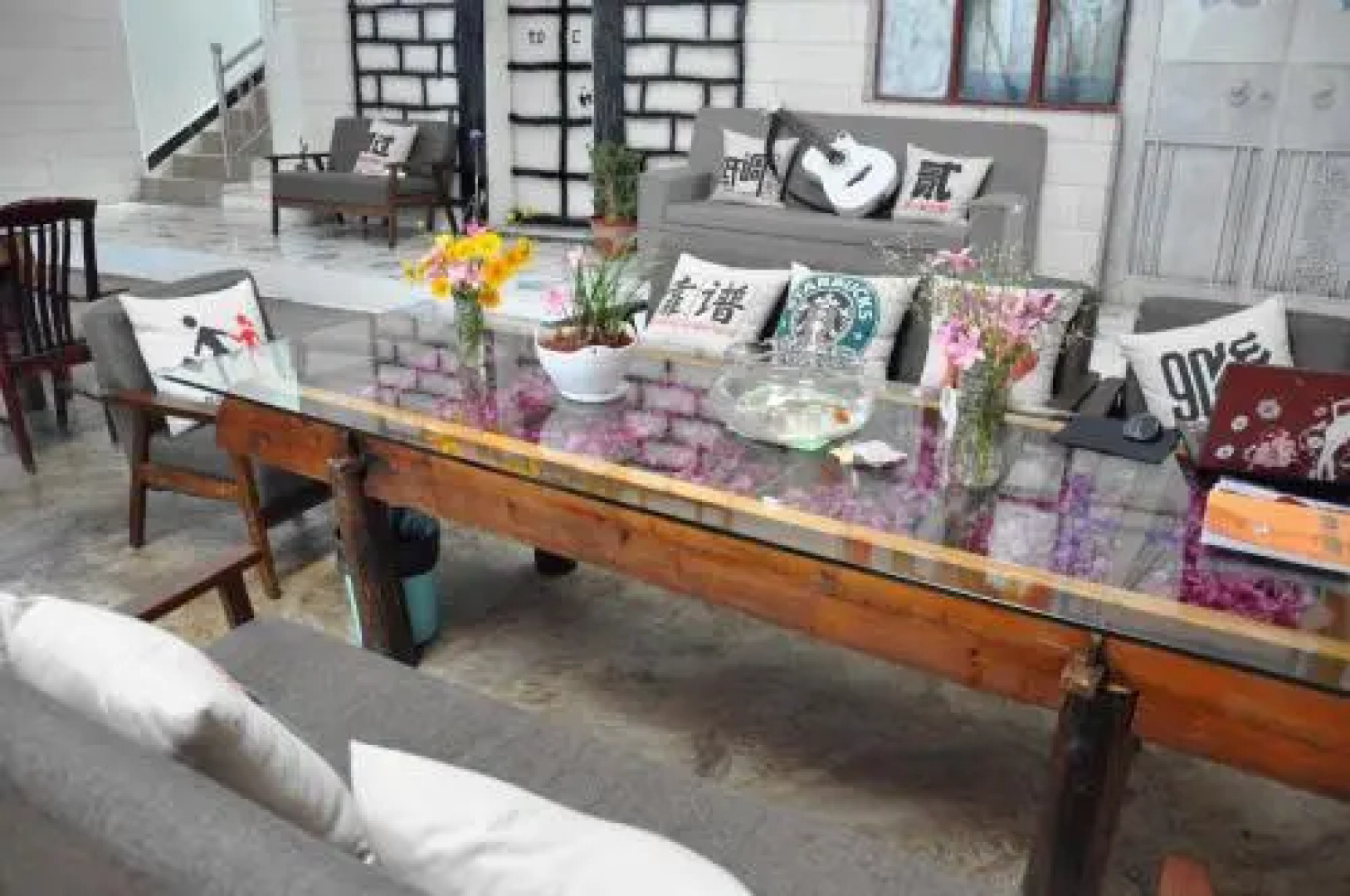 Blooming Azaareas International Youth Hostel