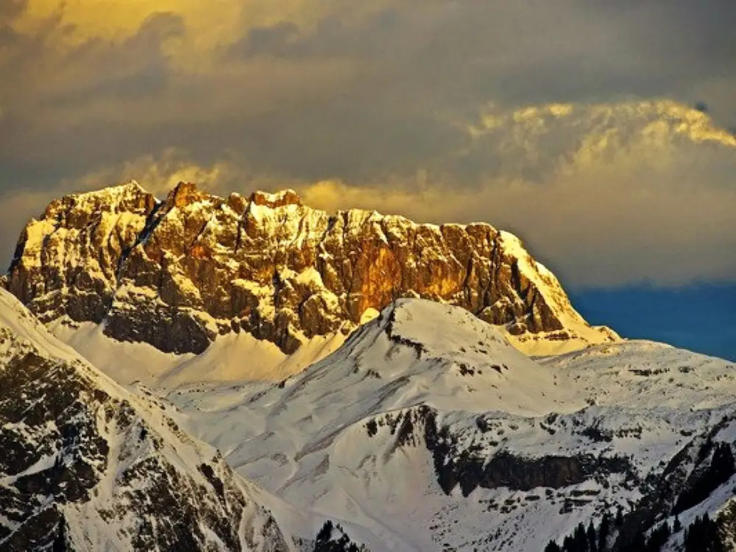 Cosy Apartment in Dalaas With Terrace, Garden & Ski-storage