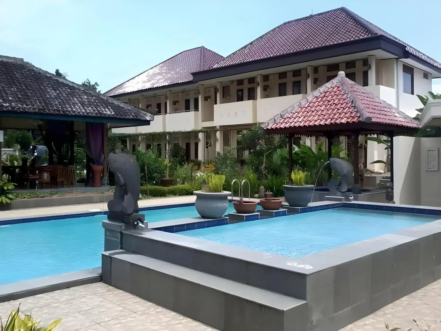Taman Teratai Hotel
