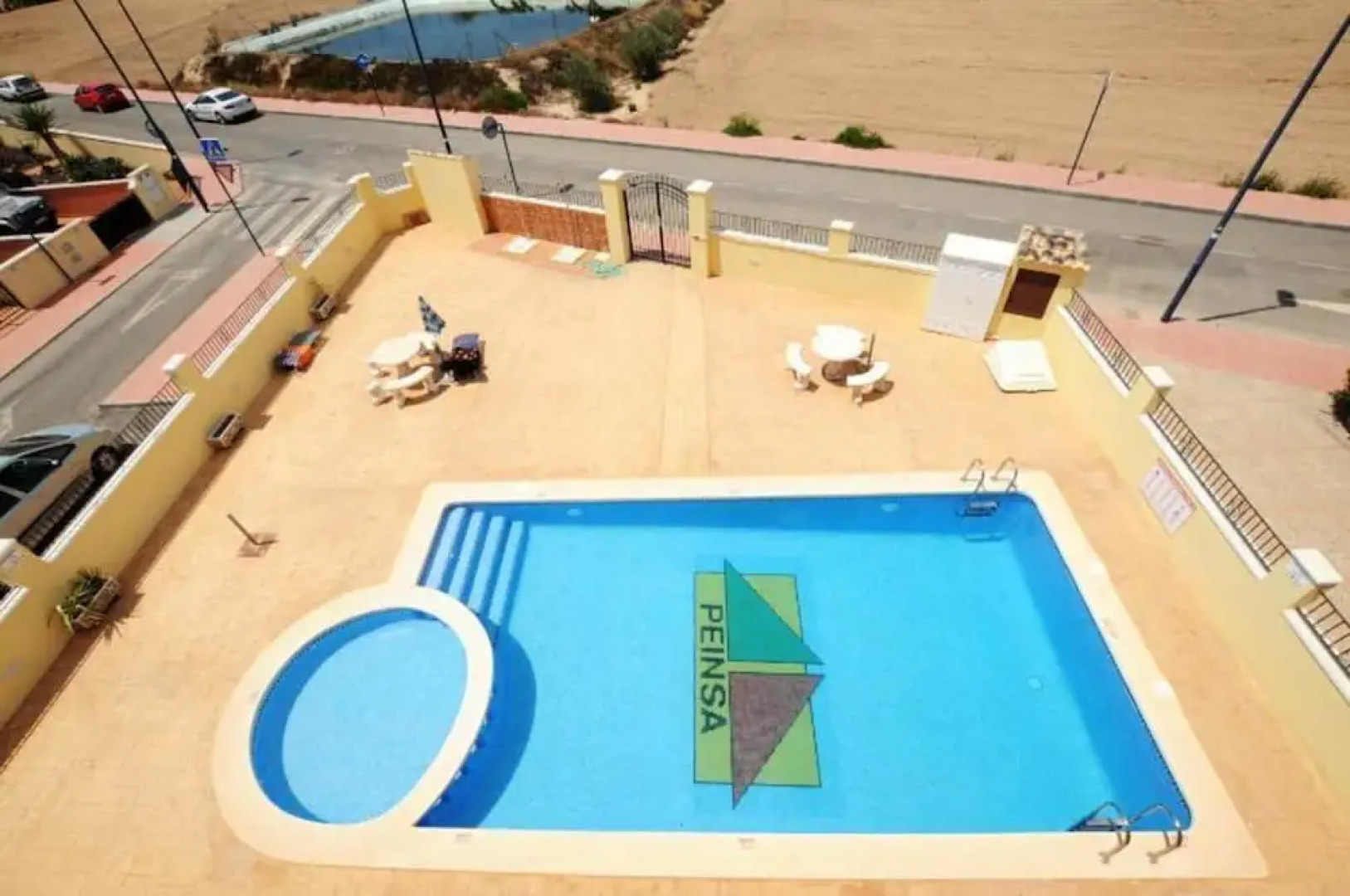 Three Double Bedroom Townhouse in Lovely Village