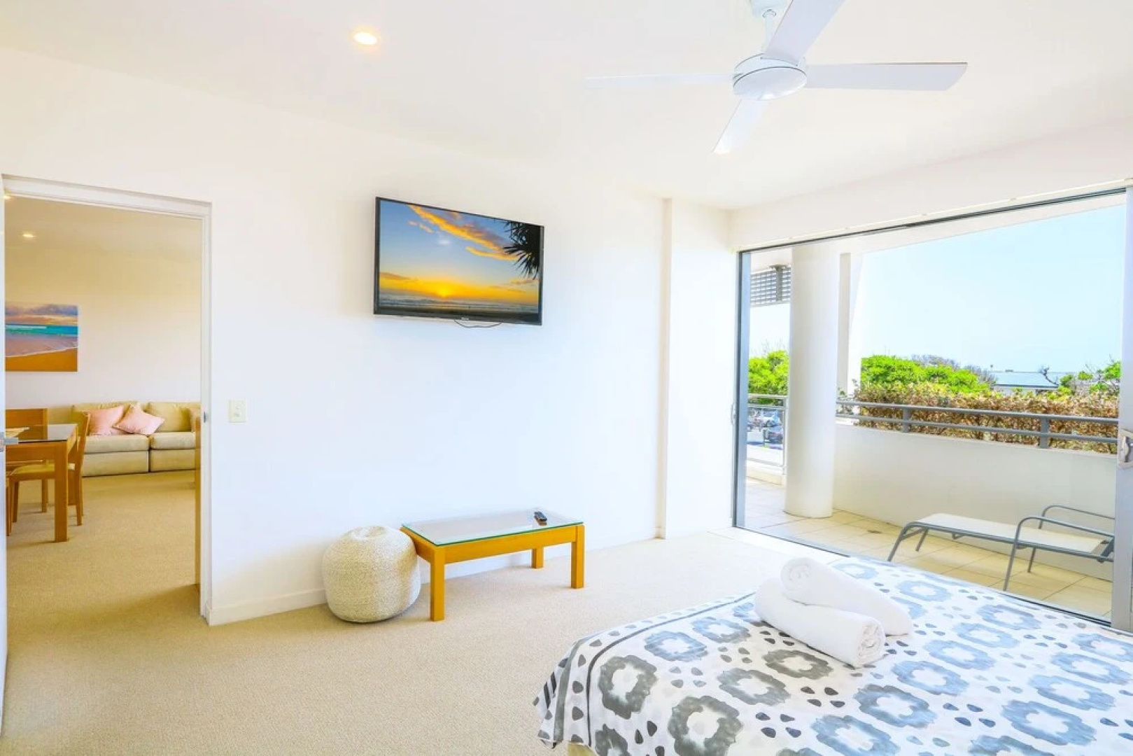 Azura Ocean View Holiday Apartment