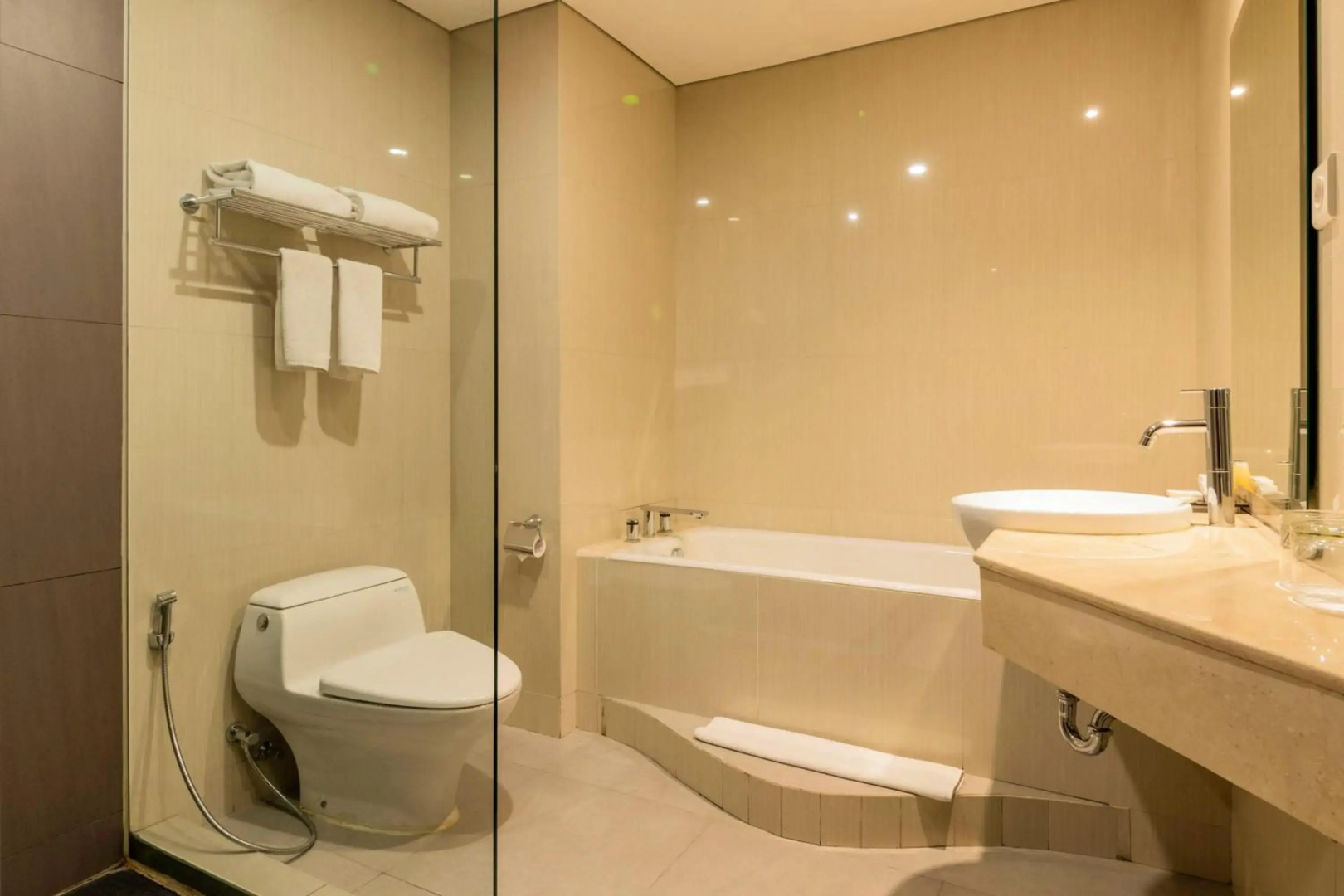 Antero Hotel Jababeka Cikarang