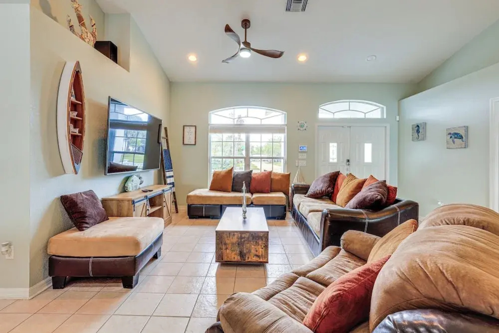 Pet-friendly Fort Pierce Home w/ Pool & Kayaks!