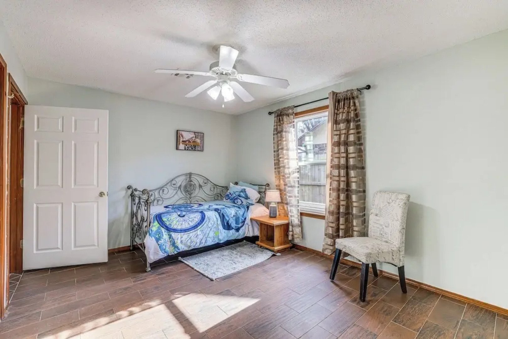 Rogers Vacation Home w/ Yard: 5 Mi to Bentonville