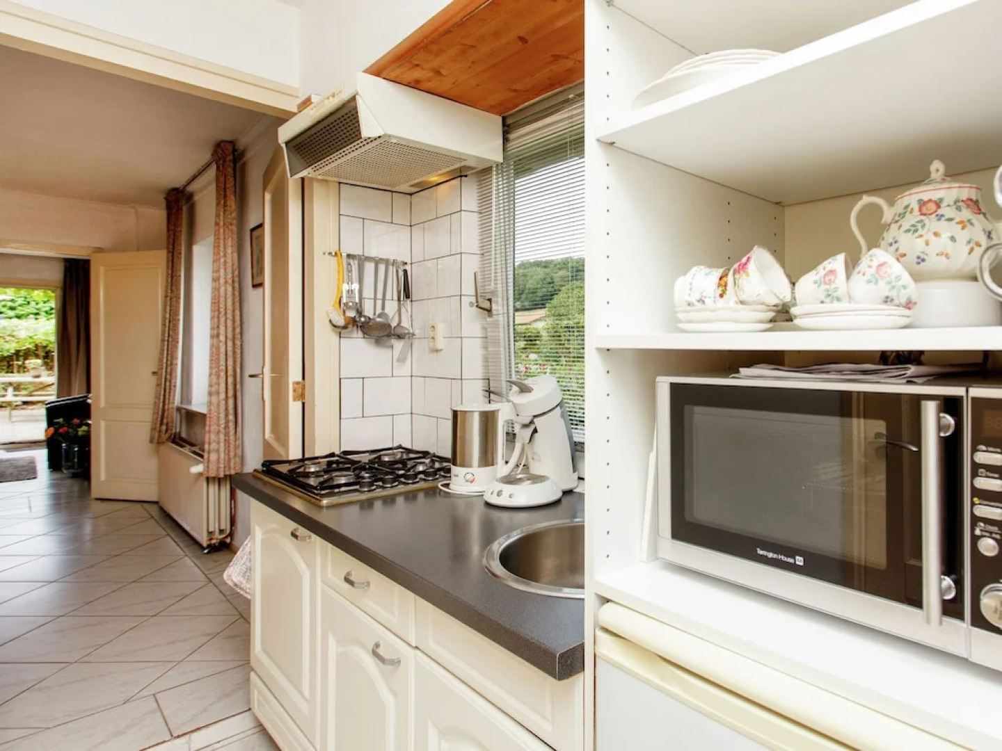 Nostalgic Holiday Accommodation on the Outskirts of the Village of Mechelen in South Limburg