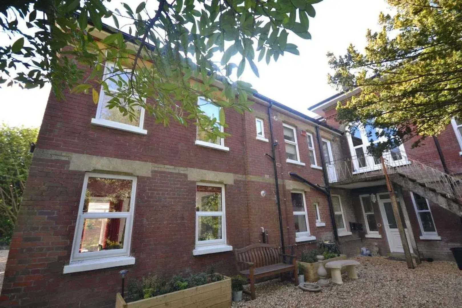 Yew Tree Apartment One Ryde