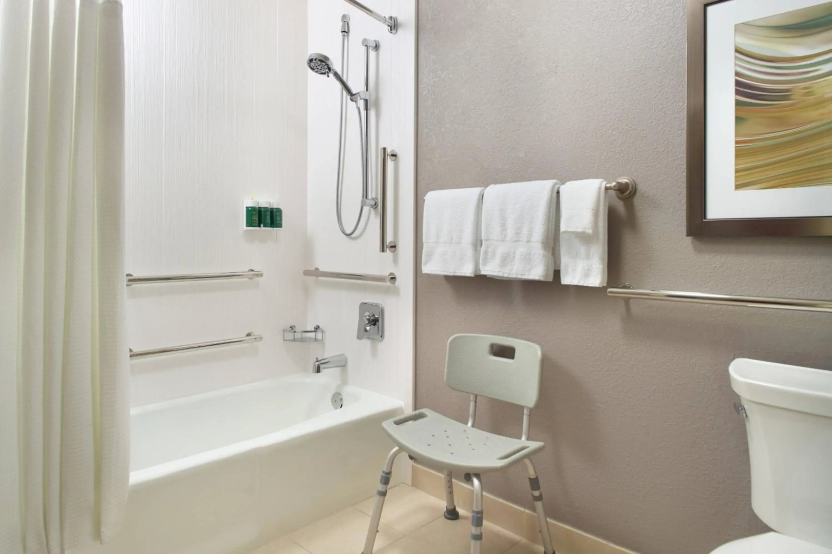 Courtyard by Marriott Raleigh/Cary