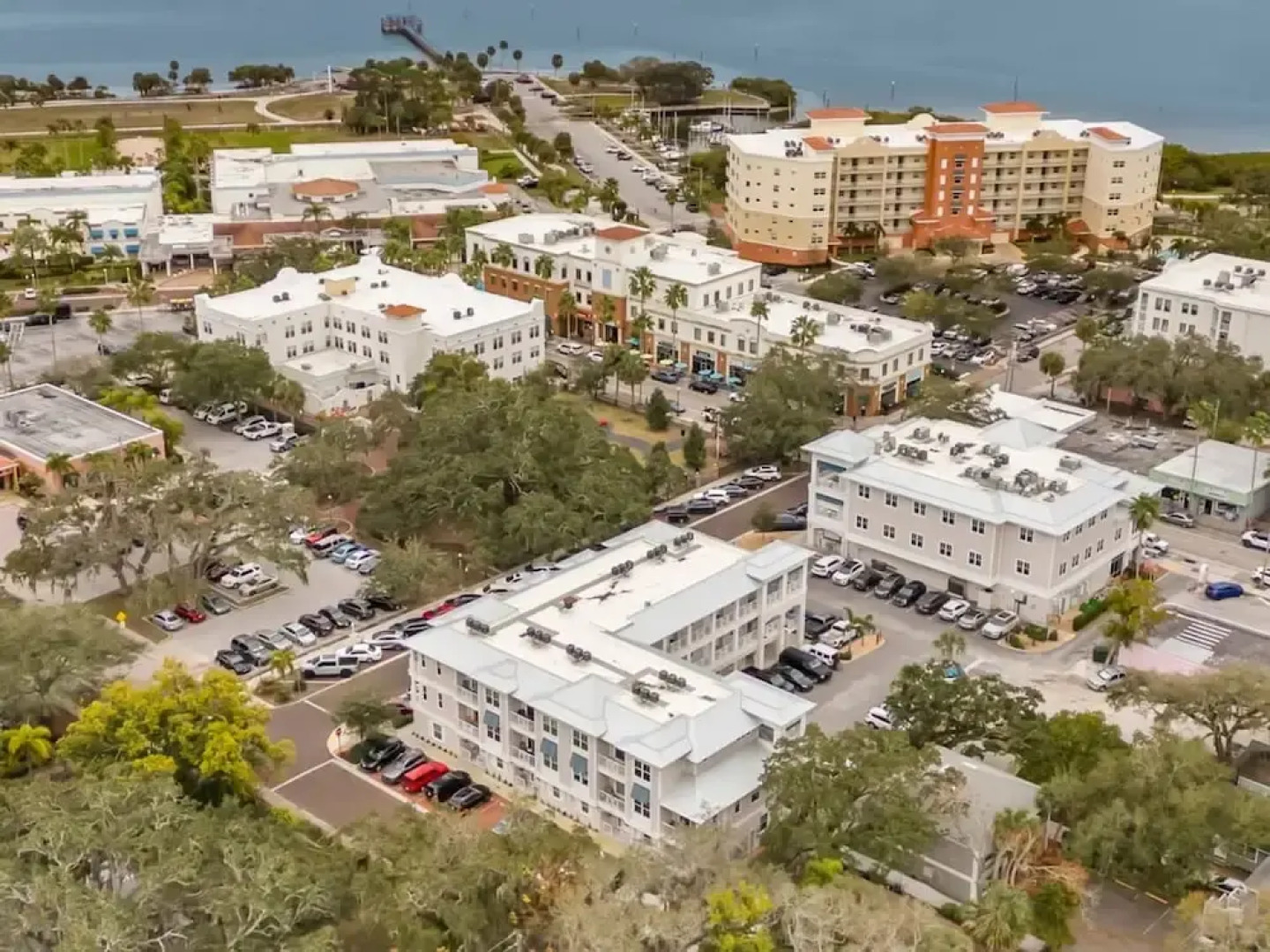 Canopy Cove Stunning 2BR Apt Heart of Downtown