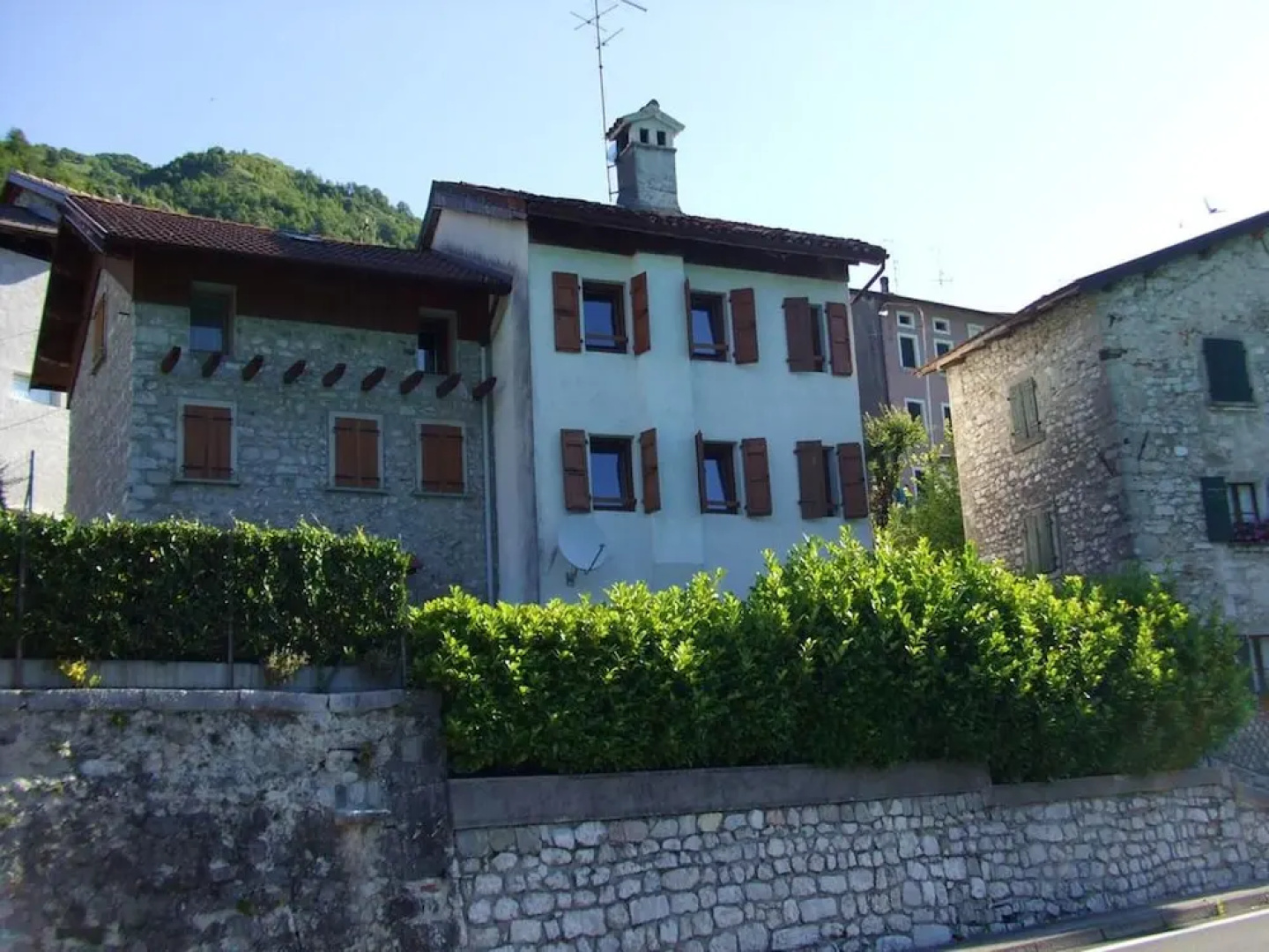House With 3 Bedrooms in Barcis, With Wonderful Lake View - 100 km Fro
