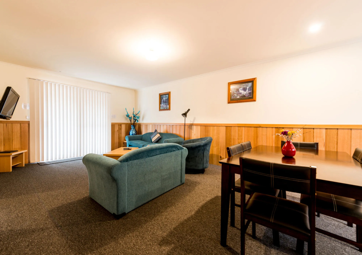 Driftwood Strahan Villas Hotel