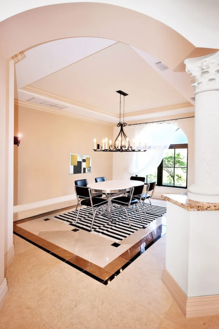 Chateau Paradiso Plantation Mansion villa