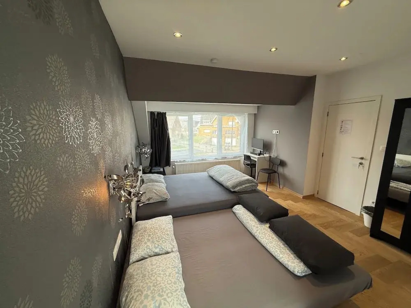 The Beautiful White House