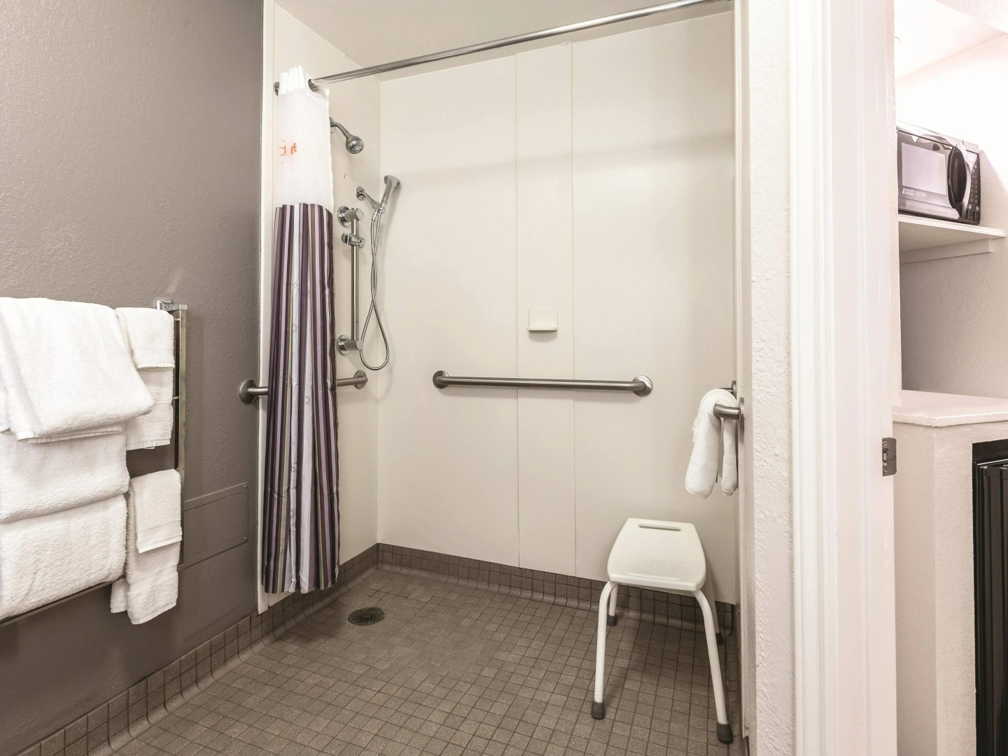 La Quinta Inn & Suites by Wyndham Atlanta Alpharetta