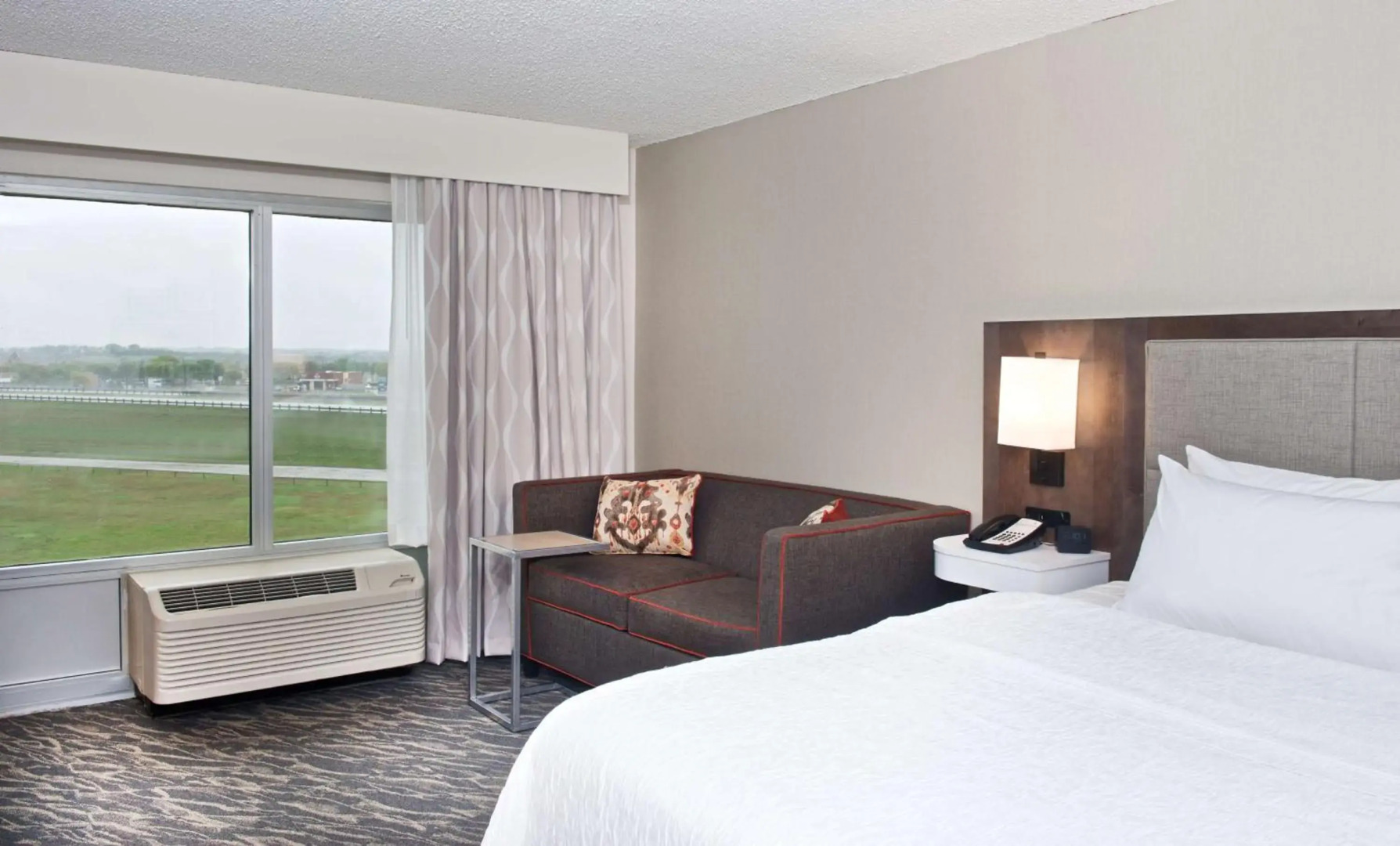 Hampton Inn & Suites N. Ft. Worth-Alliance Airport