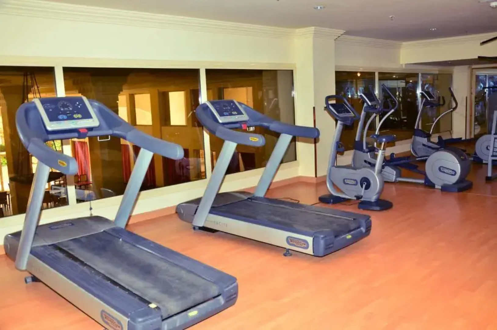 Continental Plaza Beach Resort (Ex. Inter Plaza Beach)