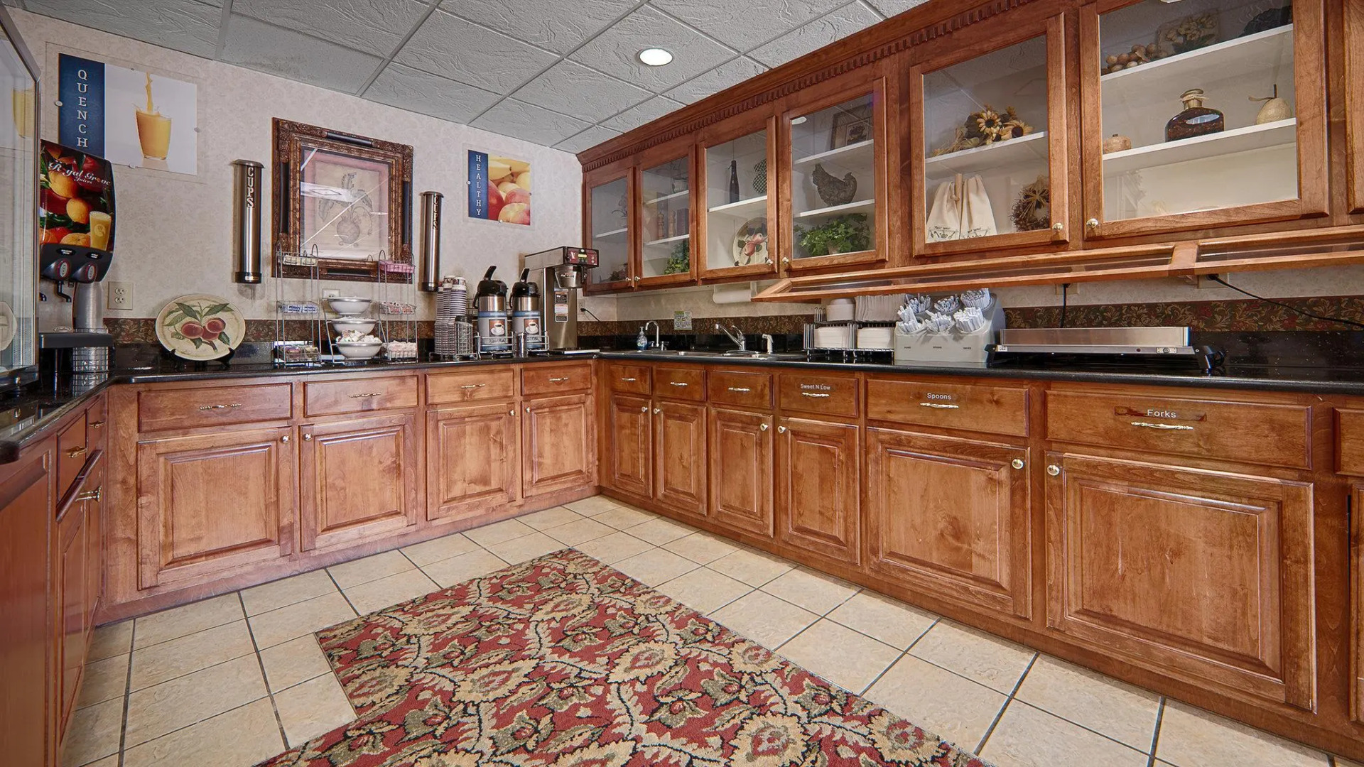 Best Western Bradbury Inn & Suites