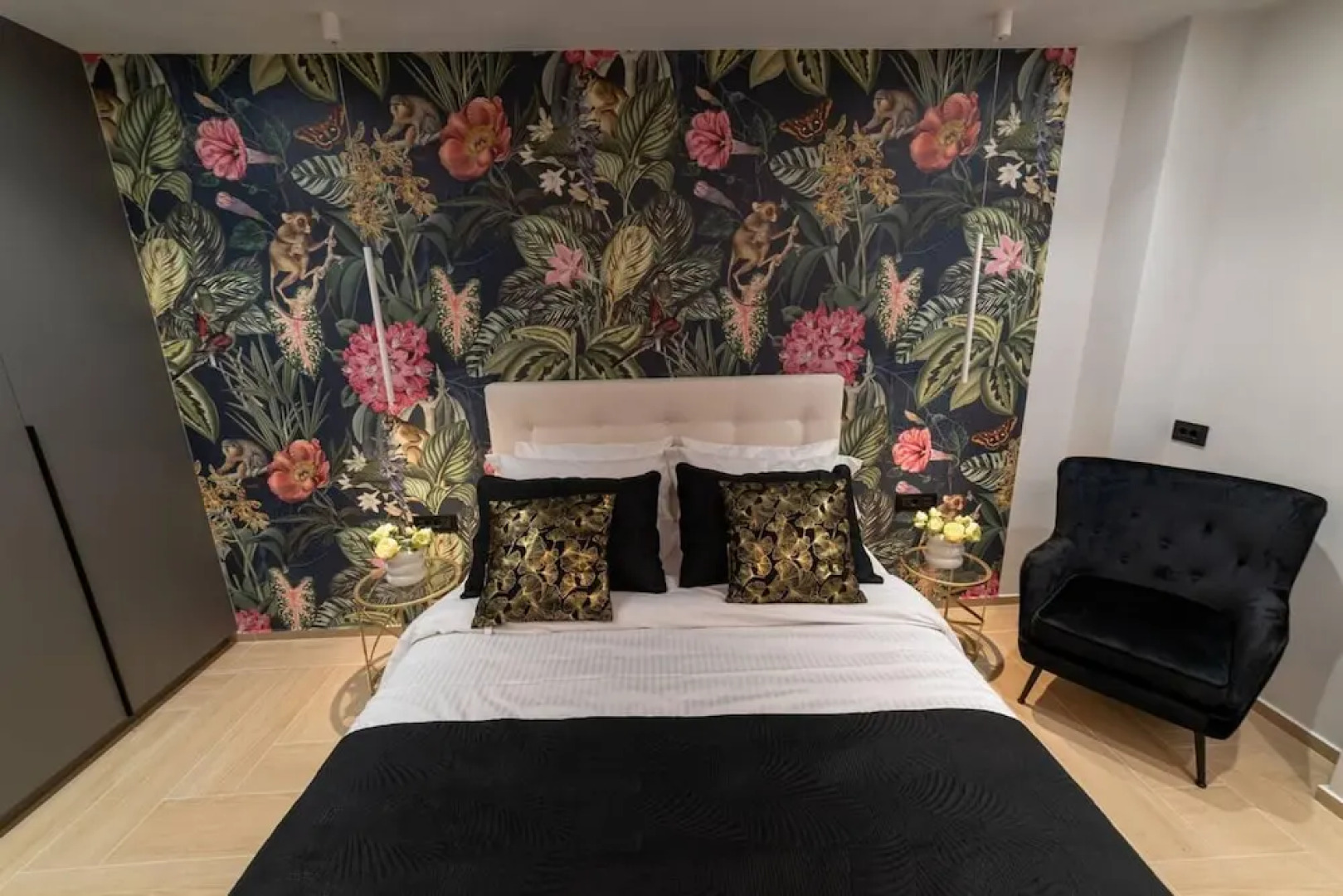 Inviting 4-bed Villa Lia in Vathianos Kampos