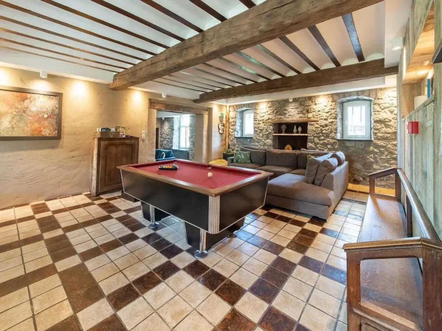 Vacation Home With BBQ Near Hotton