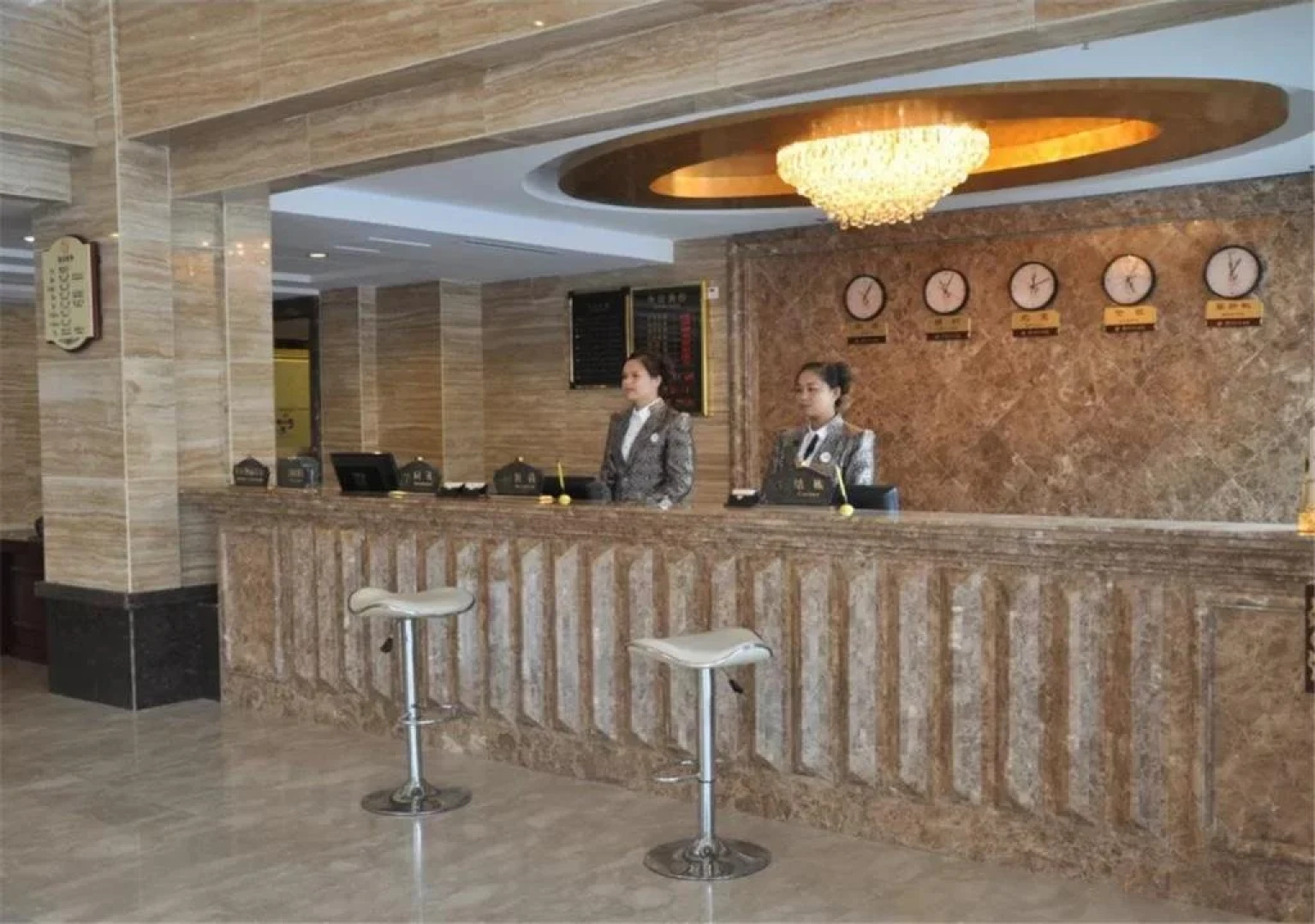 Liangshan Golden Beach Hotel