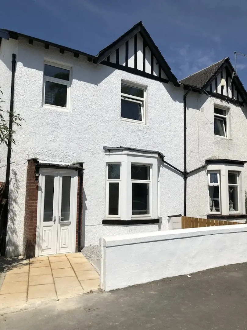 Glasgow Airport Holiday Home