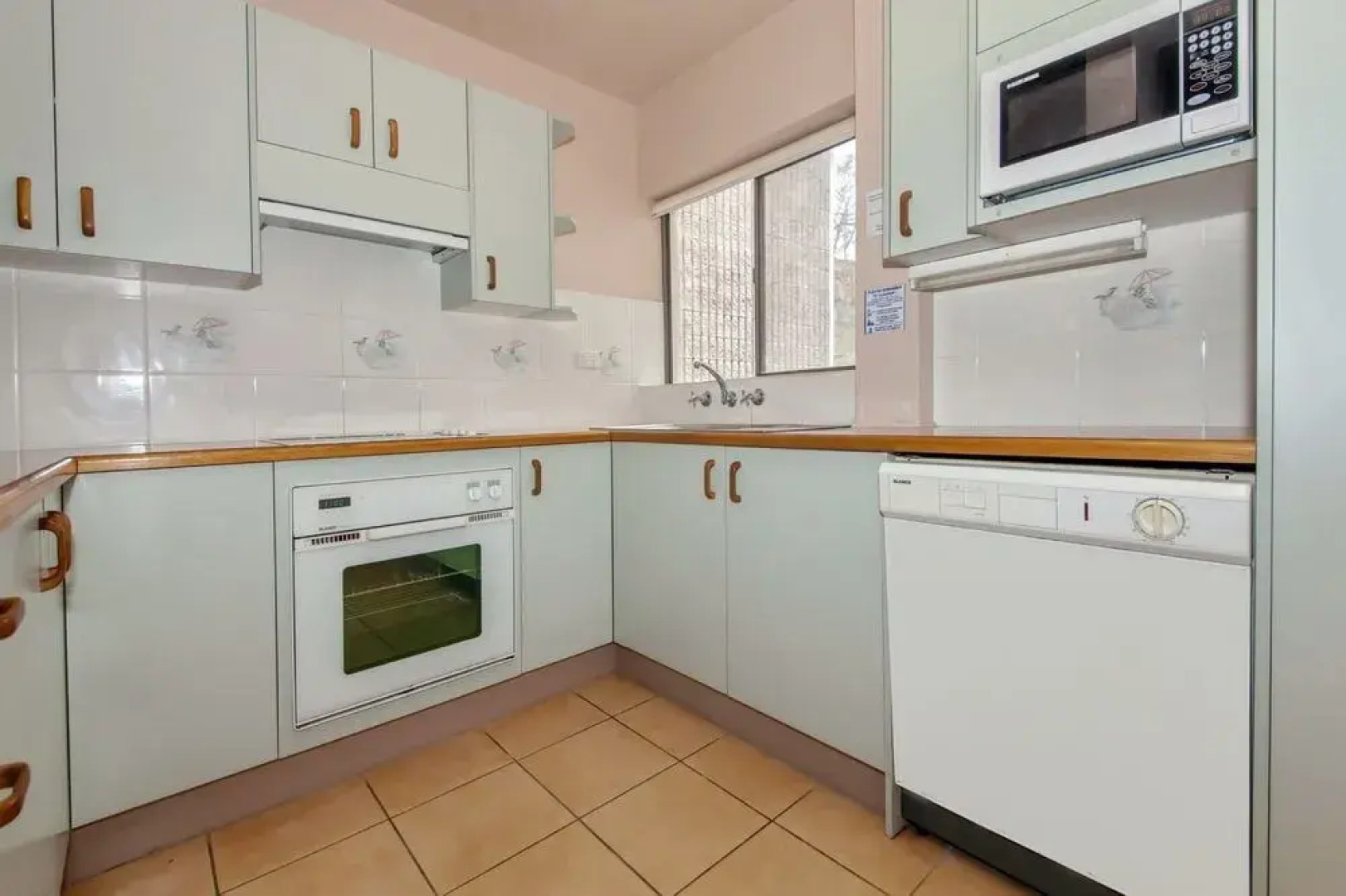 Mistral Court Unit 9 17 Mistral Close