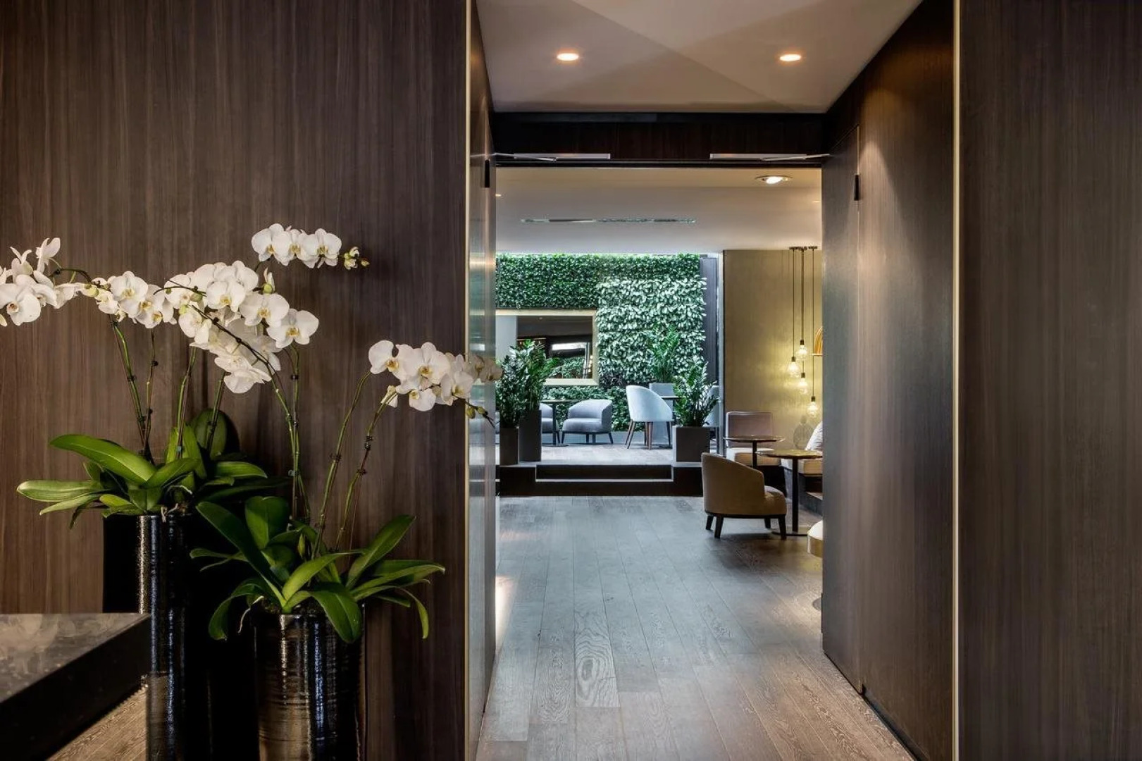 Le Parisis Paris Tour Eiffel