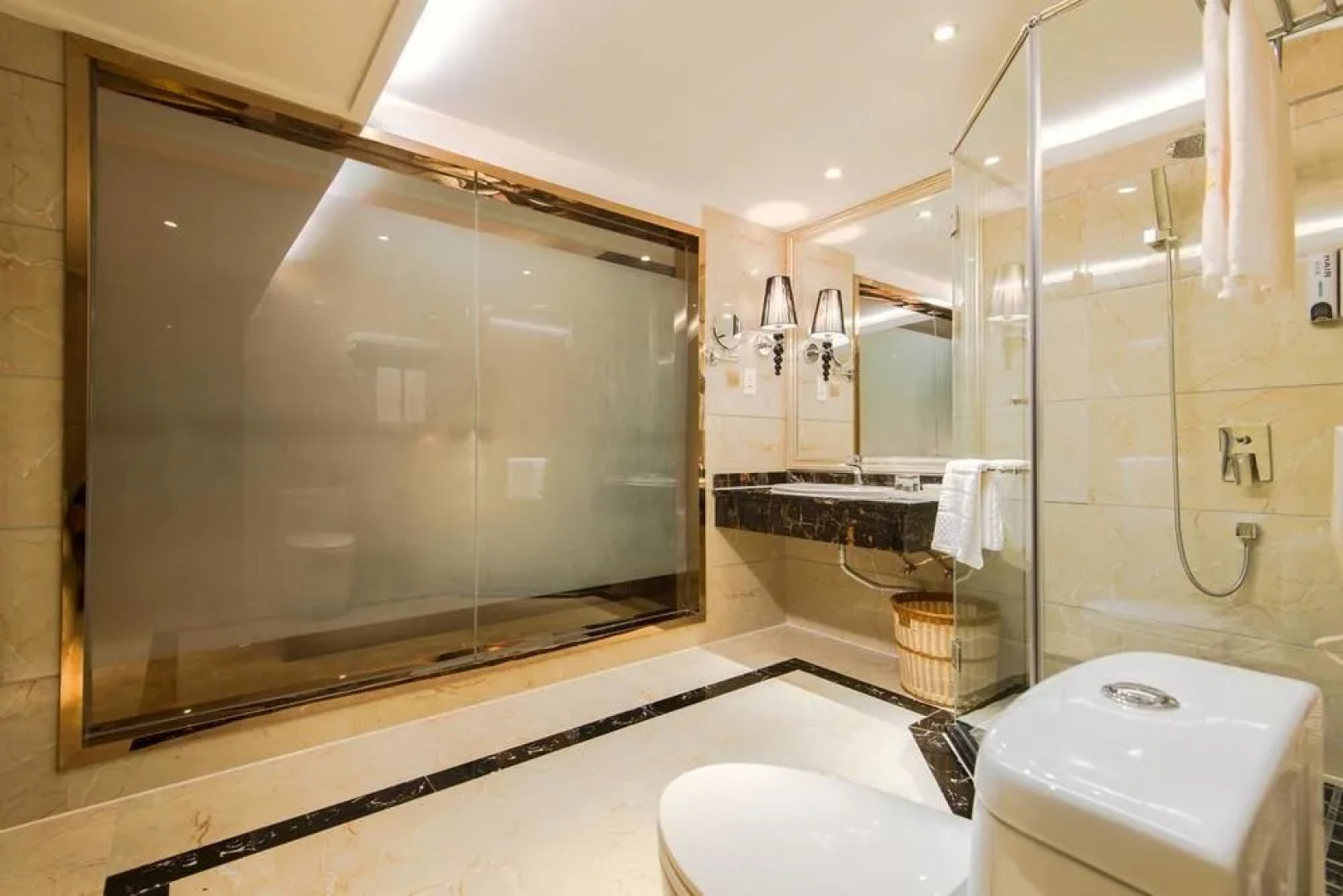 Lvweisi Yinhui Hotel