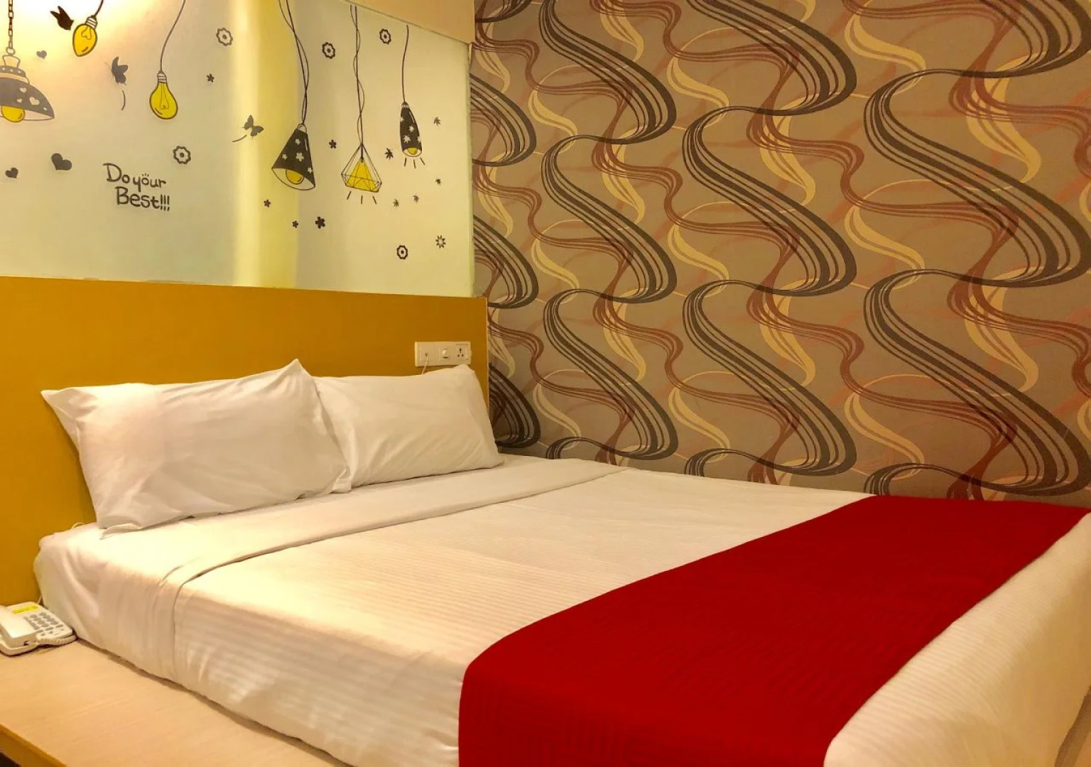 8 Days Boutique Hotel @ Mount Austin JB