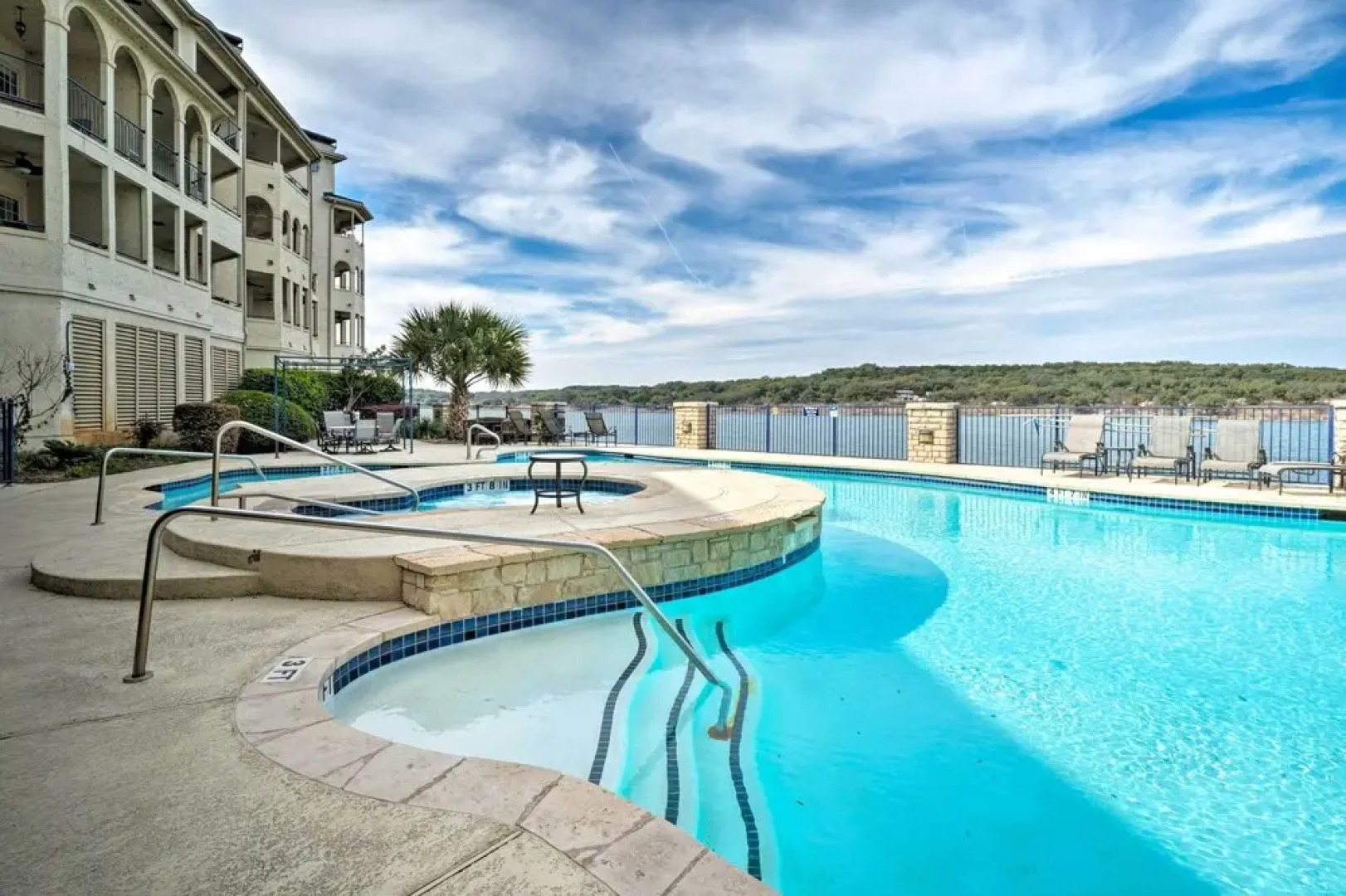 Lakefront Lago Vista Condo w/ Resort Amenities!