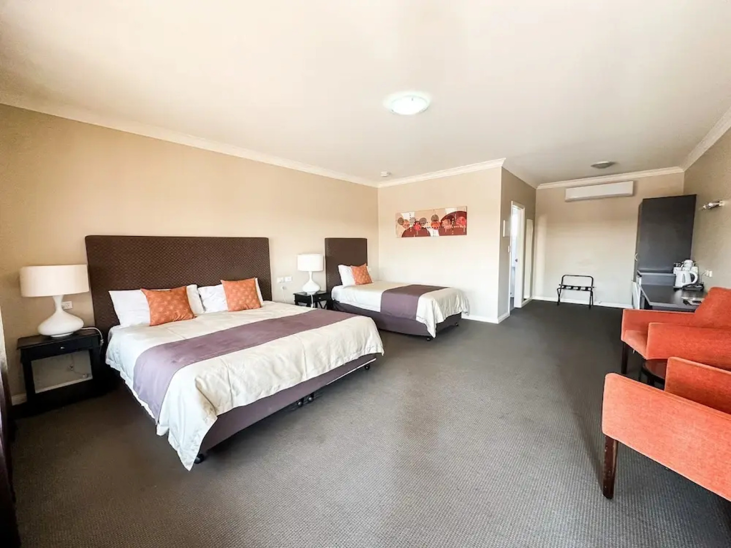 Sundowner Motel Hotel