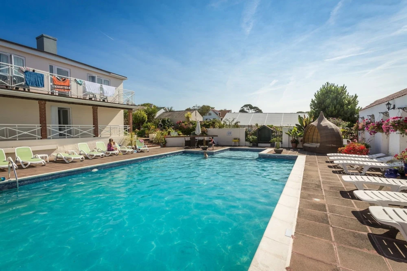 Beau Vallon Holiday Apartments