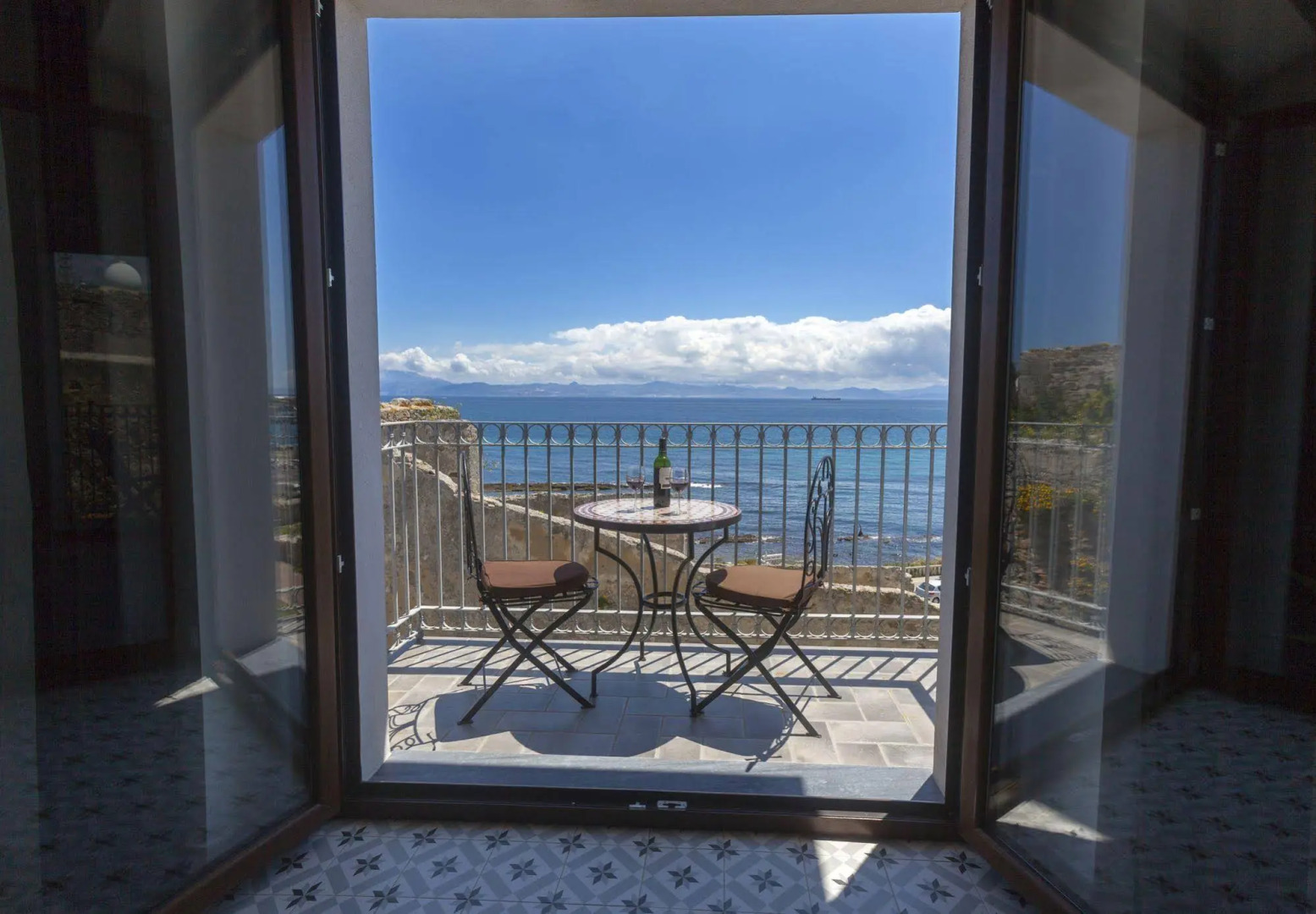 La Residencia Tarifa