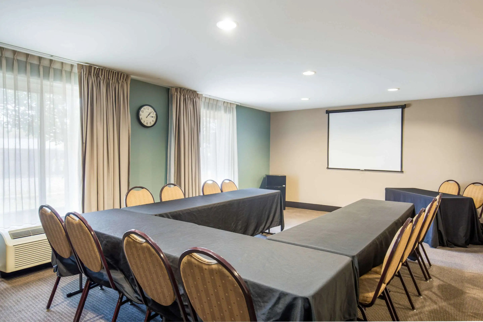 Sleep Inn & Suites Dunmore
