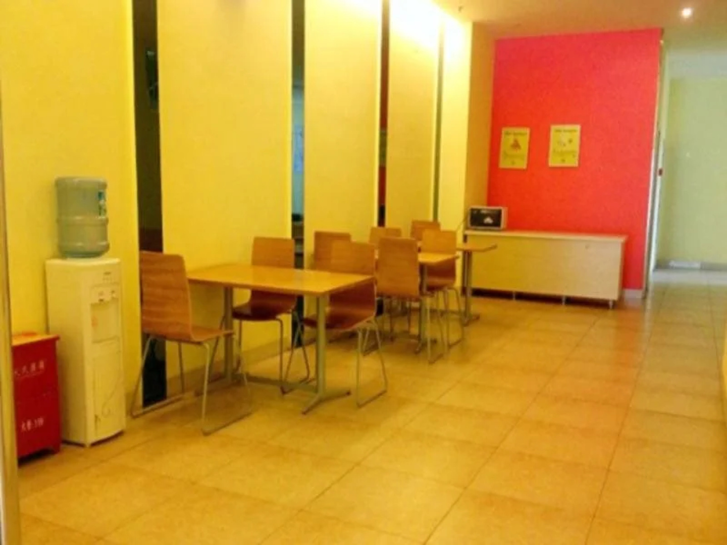 7 Days Inn Xingyi North Ruijin Road Branch